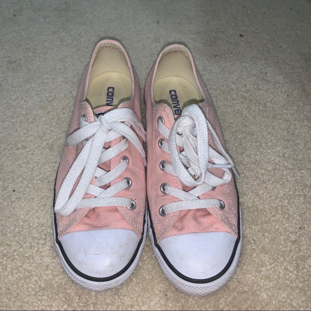 pink converse